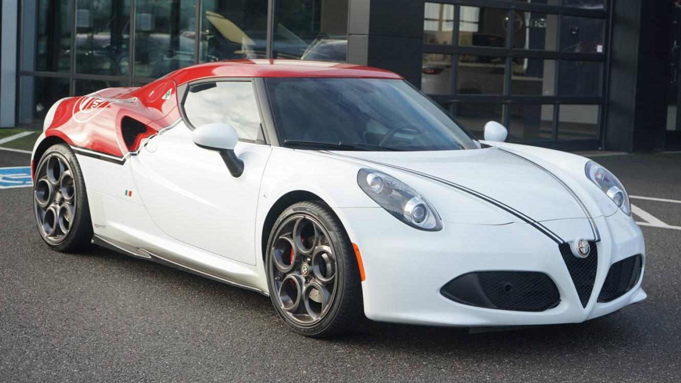 ALFA ROMEO 4C 2015 ZARBAAA4XFM168121 image